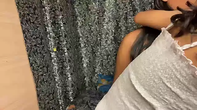 Snapshot of mystical_zara chatting on March 2025 11:57:02 PM mystical zara online show from March 2025 11:57:02 PM