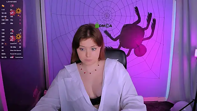 nikole kitt online show from October 2025 07:19:02 PM