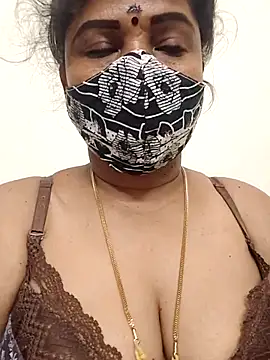 gaurika18 online show from April 2026 02:14:02 PM