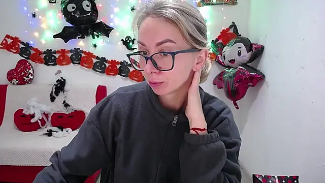 VasilisaSii online show from October 2025 06:06:02 AM