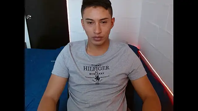 Davixx258 online show from February 2025 05:12:01 PM