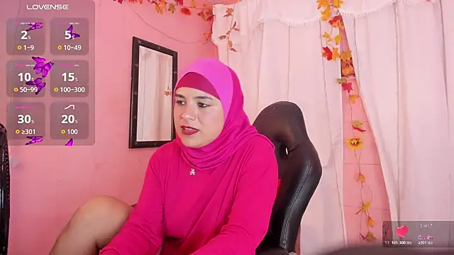 AliaAsad online show from November 2025 12:38:01 PM