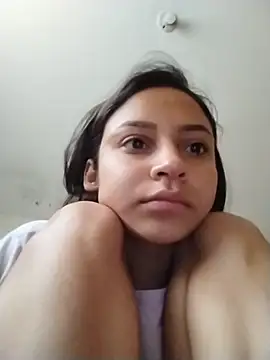 emma ambar online show from October 2025 05:03:01 PM