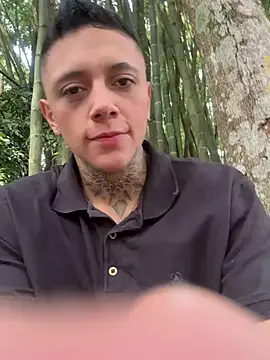  PhillipBrown online show from December 2024 01:22:02 PM