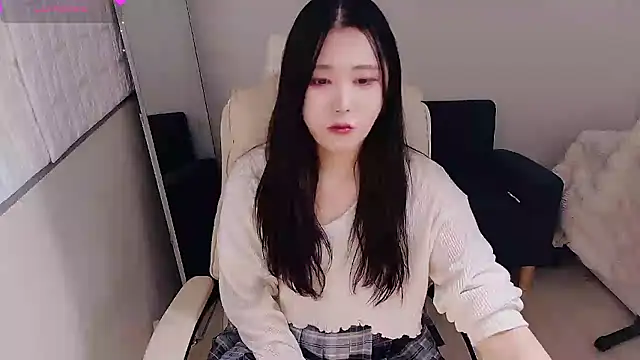 who Lilly online show from September 2025 12:48:01 PM