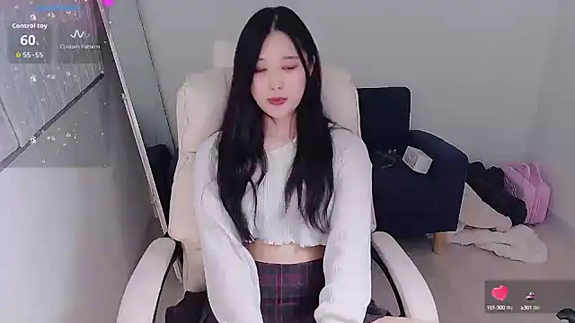 who Lilly online show from October 2025 02:07:02 PM