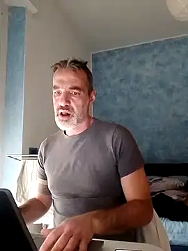 Snapshot of Marcolino183 chatting on February 2025 02:26:01 PM Marcolino183 online show from February 2025 02:26:01 PM