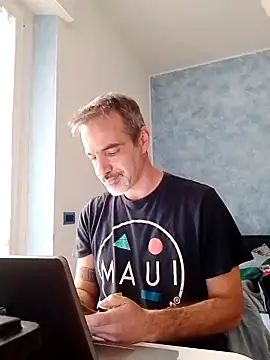 Snapshot of Marcolino183 chatting on March 2025 09:43:01 AM Marcolino183 online show from March 2025 09:43:01 AM