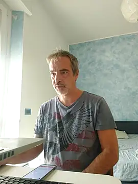 Snapshot of Marcolino183 chatting on October 2025 08:00:01 AM Marcolino183 online show from October 2025 08:00:01 AM