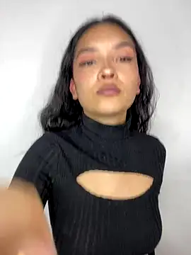 baby lizy online show from December 2024 07:03:01 PM