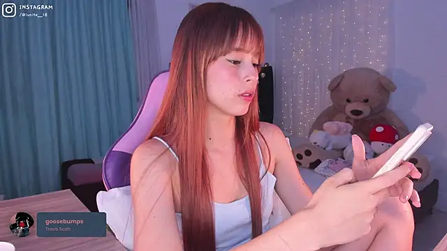 Snapshot of alice_guerin_ chatting on March 2025 02:32:01 AM alice guerin online show from March 2025 02:32:01 AM