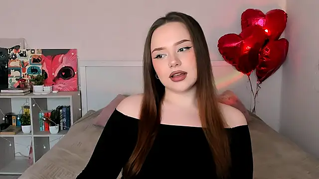 LittleKiitten online show from June 2026 02:54:01 PM
