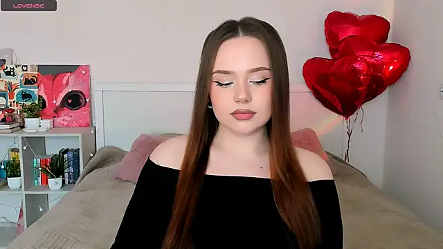LittleKiitten online show from June 2026 02:26:02 PM