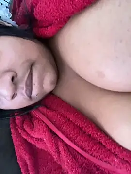 Snapshot of vic_pretynhaa chatting on January 2025 08:17:02 PM vic pretynhaa online show from January 2025 08:17:02 PM