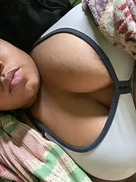 Snapshot of vic_pretynhaa chatting on February 2025 03:05:02 PM vic pretynhaa online show from February 2025 03:05:02 PM