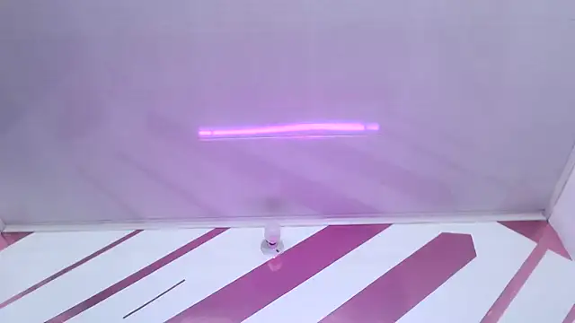 Kitten Hot  online show from February 2026 11:31:02 AM