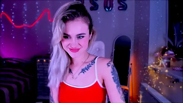Snapshot of _Ravenaa chatting on February 2025 05:34:01 PM Ravenaa online show from February 2025 05:34:01 PM