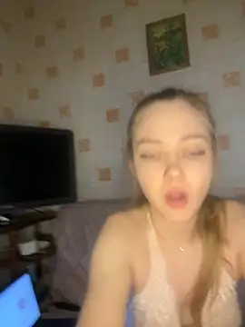 Family-Mm1 online show from February 2025 12:47:02 AM