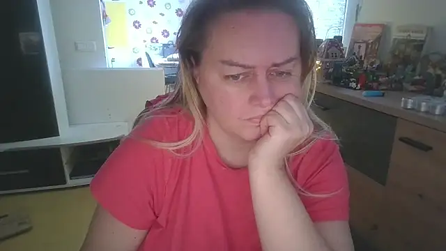 Snapshot of Meliss_Official9 chatting on January 2026 07:54:01 AM Meliss Official9 online show from January 2026 07:54:01 AM