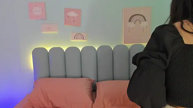 curvy rousi online show from November 2025 11:44:02 AM