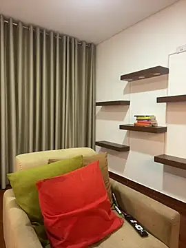 Alice Biel online show from March 2025 10:49:01 AM