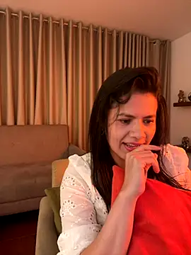 Alice Biel online show from October 2025 03:08:01 AM