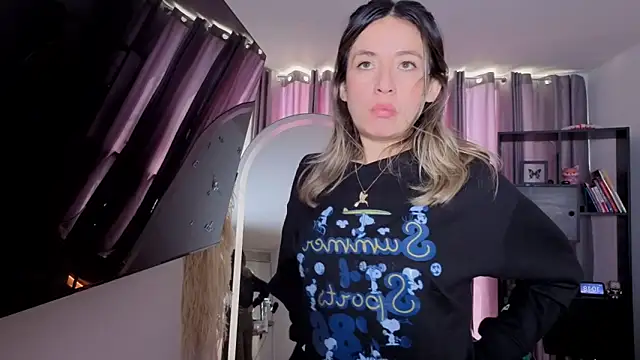 Snapshot of sexfire_lalita chatting on April 2026 03:20:01 PM sexfire lalita online show from April 2026 03:20:01 PM