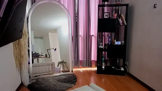 Snapshot of sexfire_lalita chatting on April 2026 04:49:01 PM sexfire lalita online show from April 2026 04:49:01 PM