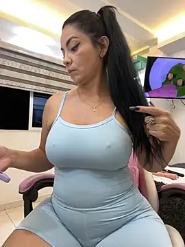 Hot beauty   online show from November 2025 02:43:02 AM