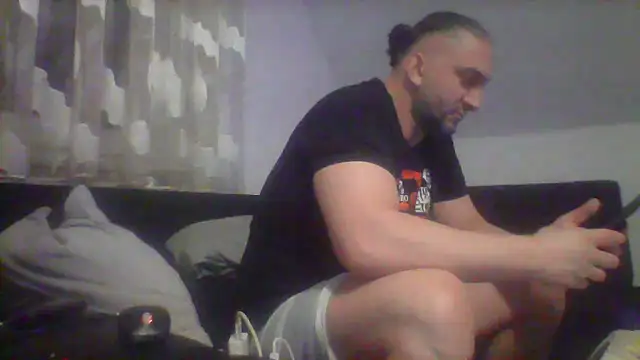 Snapshot of NewyorkDimi chatting on January 2025 04:23:02 AM NewyorkDimi online show from January 2025 04:23:02 AM