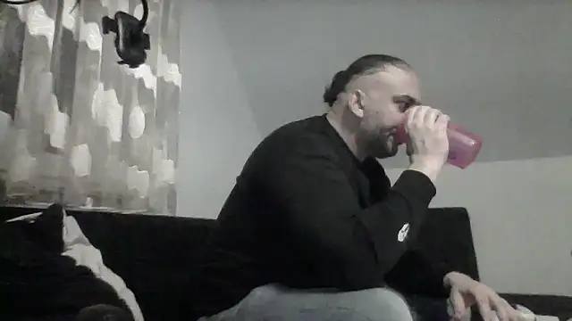 Snapshot of NewyorkDimi chatting on November 2025 12:11:01 AM NewyorkDimi online show from November 2025 12:11:01 AM