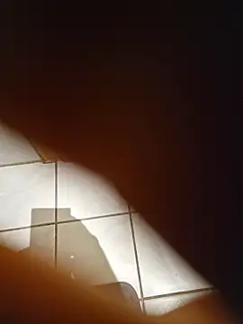 Warumnicht1980 online show from November 2025 06:20:01 PM