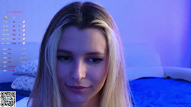 Snapshot of elsa_limerence chatting on January 2025 10:53:02 AM elsa limerence online show from January 2025 10:53:02 AM