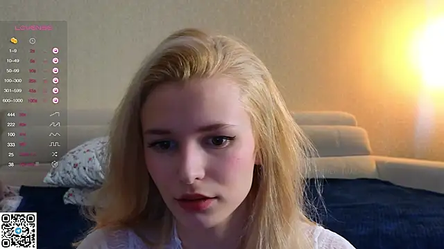 Snapshot of elsa_limerence chatting on February 2025 09:54:01 AM elsa limerence online show from February 2025 09:54:01 AM