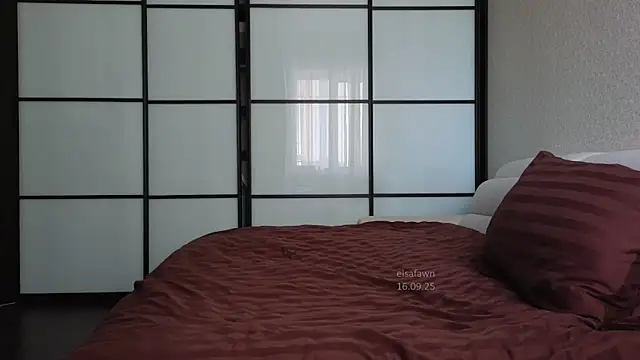 Snapshot of elsa_limerence chatting on September 2025 12:06:01 PM elsa limerence online show from September 2025 12:06:01 PM