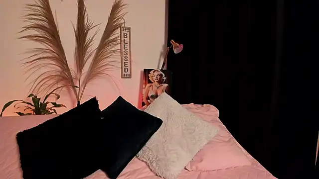 Serenity Day online show from October 2025 02:45:01 AM