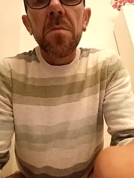 Snapshot of jonyfree1978 chatting on October 2025 10:04:01 PM jonyfree1978 online show from October 2025 10:04:01 PM