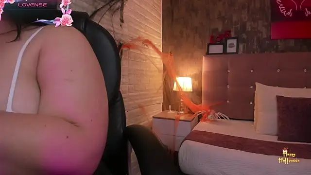 Snapshot of alice__tylor chatting on November 2025 11:00:02 AM alice tylor online show from November 2025 11:00:02 AM