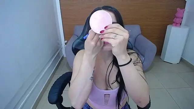 Snapshot of Chinatsu_t chatting on September 2025 12:42:01 PM Chinatsu t online show from September 2025 12:42:01 PM