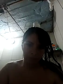 Snapshot of Chinatsu_t chatting on January 2026 01:52:02 AM Chinatsu t online show from January 2026 01:52:02 AM