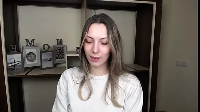 VanessaMay  online show from March 2026 06:21:01 PM