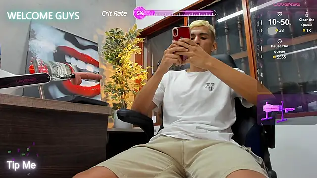 Snapshot of kieran_derek chatting on January 2025 09:06:01 PM kieran derek online show from January 2025 09:06:01 PM