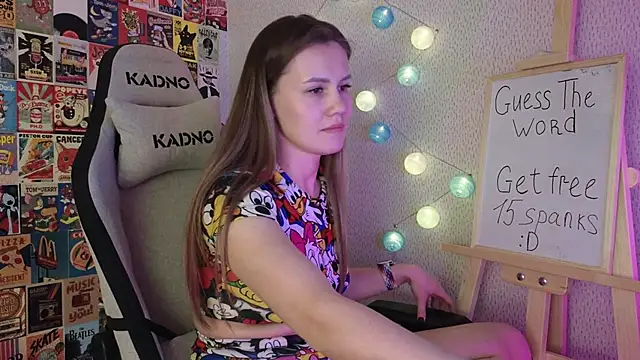 LittleLeen online show from December 2024 09:45:01 PM