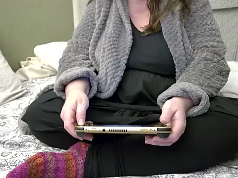 MarthaBriest online show from October 2025 04:27:01 AM