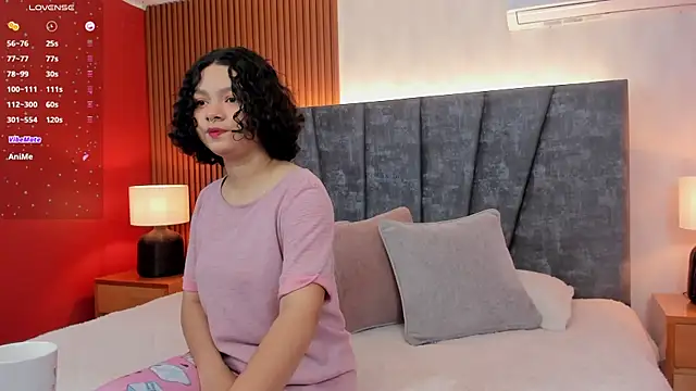 pretty sunlight  online show from February 2025 01:50:02 AM