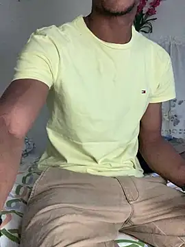 Johnras121 online show from April 2026 11:05:02 PM