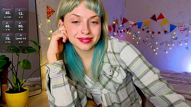 Snapshot of lavenderluxe chatting on October 2025 11:50:02 AM lavenderluxe online show from October 2025 11:50:02 AM