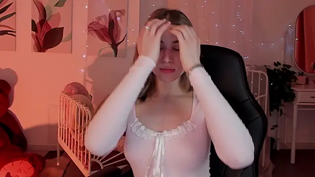 EllieCutes online show from January 2025 07:38:02 AM