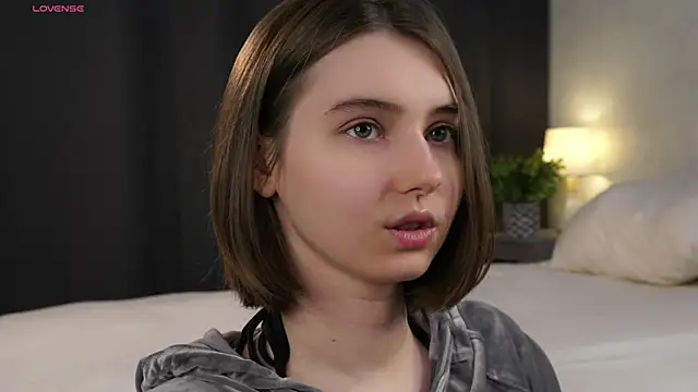 MeghanElson online show from April 2026 01:05:02 PM