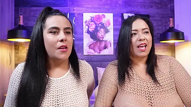 Snapshot of DanyAndAlexa chatting on November 2025 12:52:01 PM DanyAndAlexa online show from November 2025 12:52:01 PM